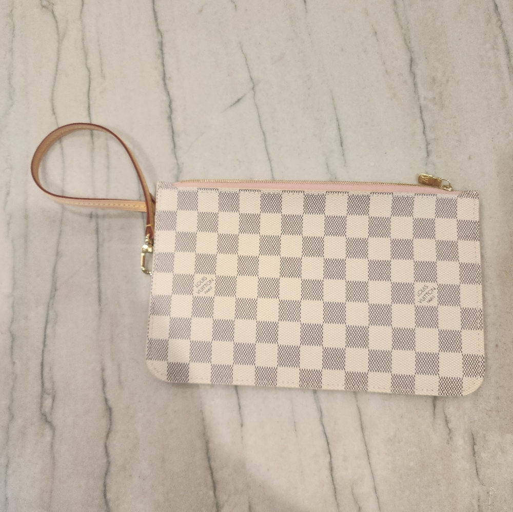 Louis vuitton damier azur pouchette